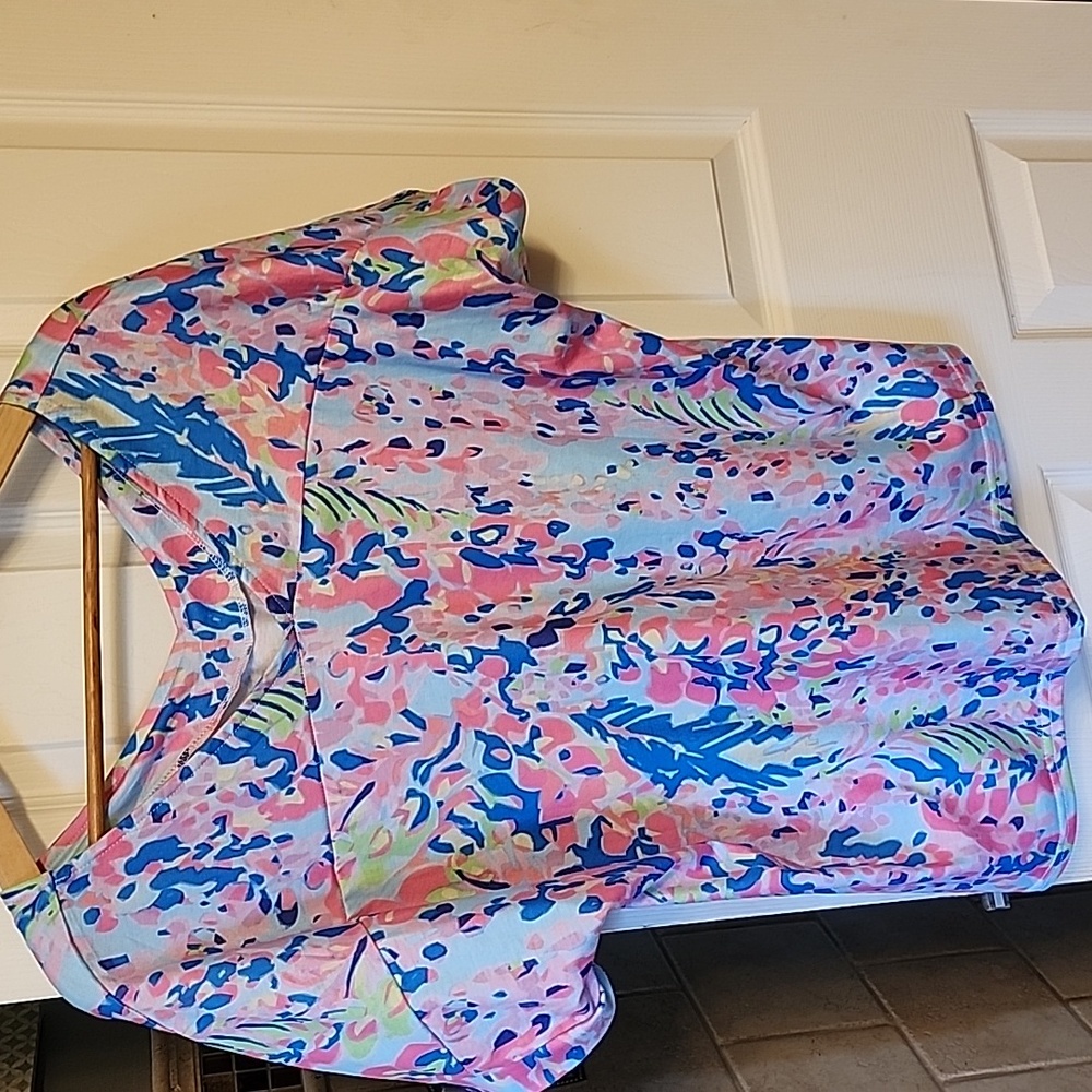 Multi color top size small